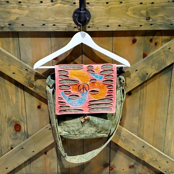 Boutique Handbags - ARTISAN HIPPIE BOHO PEACE SIGN BAG CLOTH HANDMADE FESTIVAL COLORFUL ART